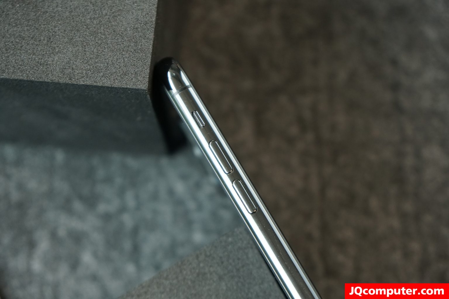 iPhone 11 Pro Max - Image 13