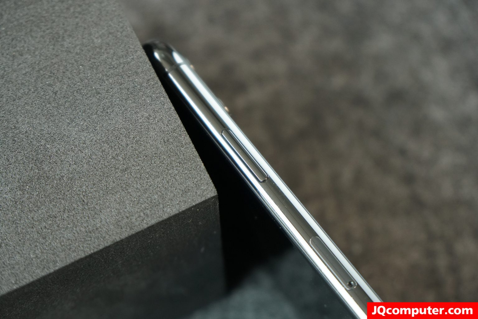 iPhone 11 Pro Max - Image 17