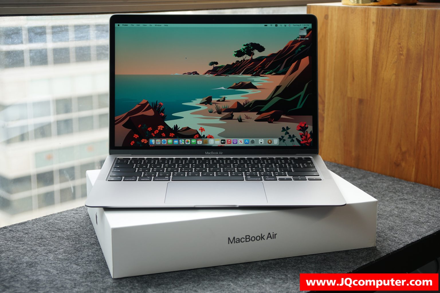 MacBook Air (13-inch, M1, 2020)