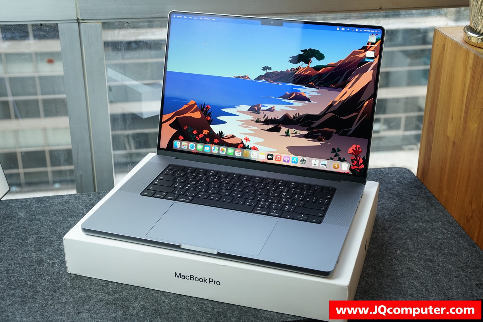 MacBook Pro (16-inch, M1 Pro, 2021)
