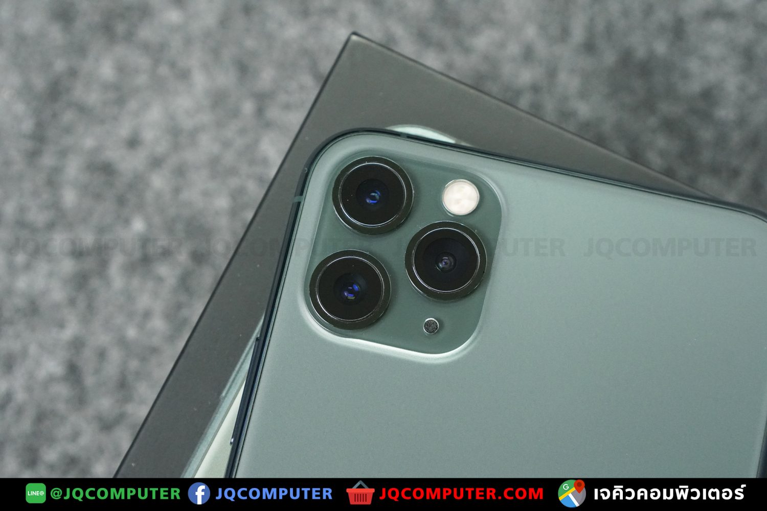 iPhone 11 Pro Max, 256 GB, Midnight Green - Image 9