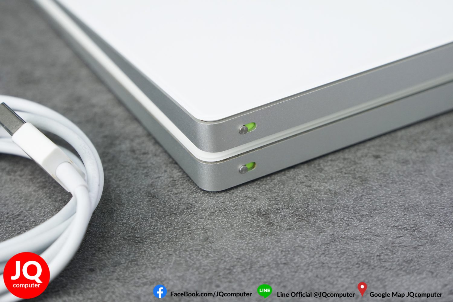 Apple Magic TrackPad 2 - Image 3