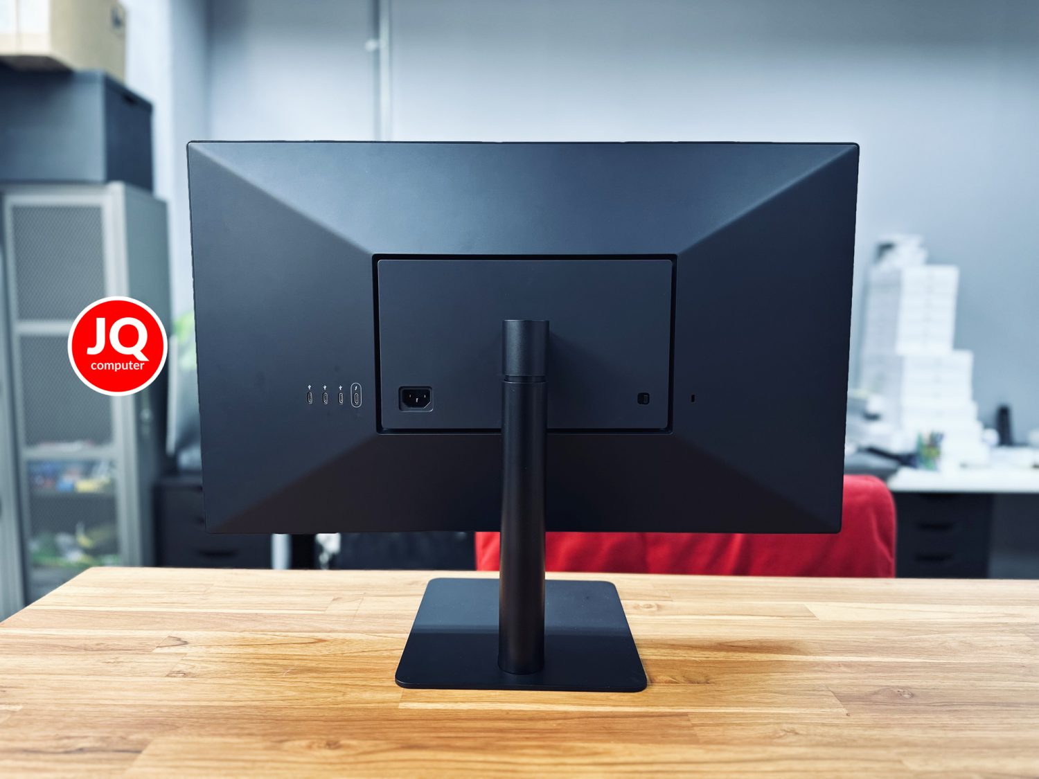 LG UltraFine 27" 5K - Image 2