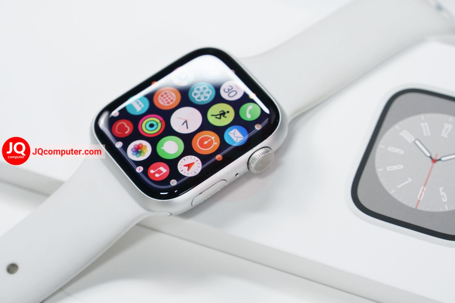 Apple Watch 8 GPS / 45 MM - Image 5