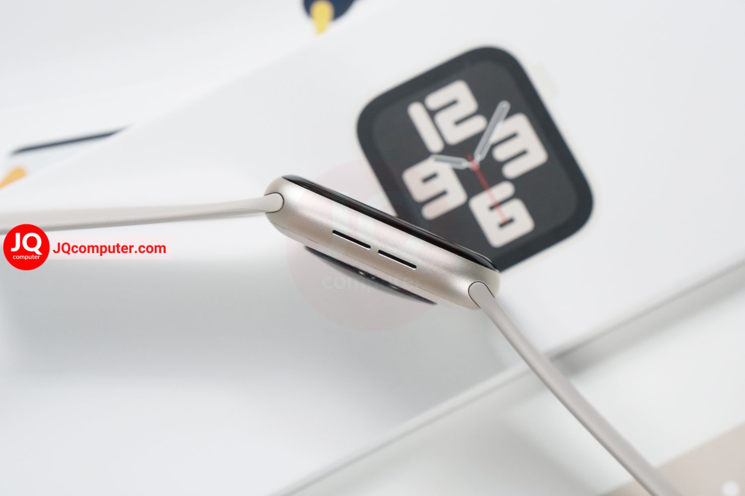 Apple Watch SE 2 Cellular - Image 4
