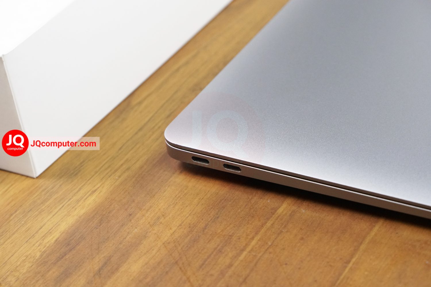 MacBook Air 13" 2020 / Intel Core i5 - Image 13