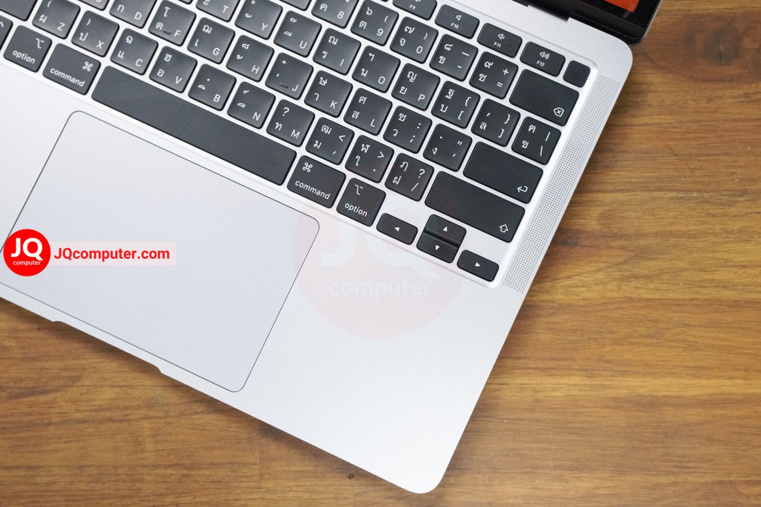 MacBook Air 13" 2020 / Apple M1 (512GB) - Image 4