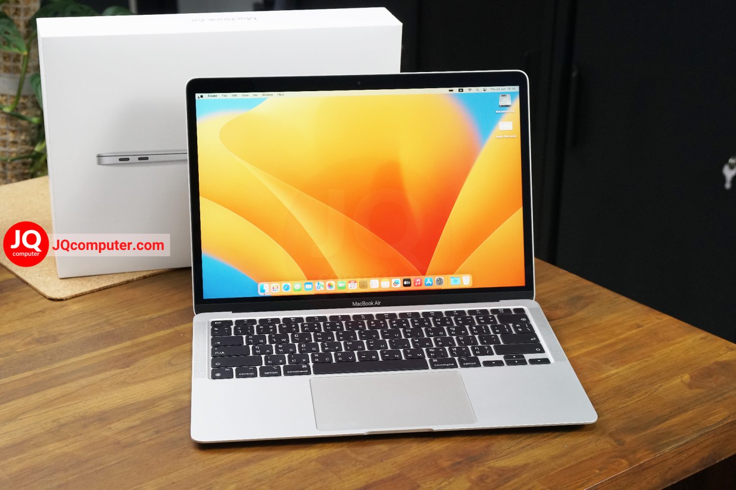 MacBook Air 13" 2020 / Apple M1