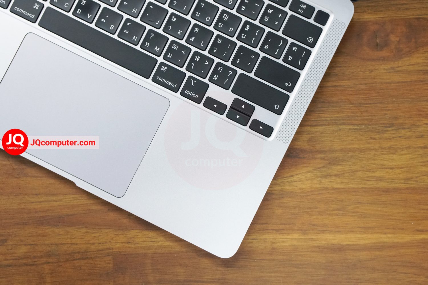 MacBook Air 13" 2020 / Apple M1 (CTO) - Image 4