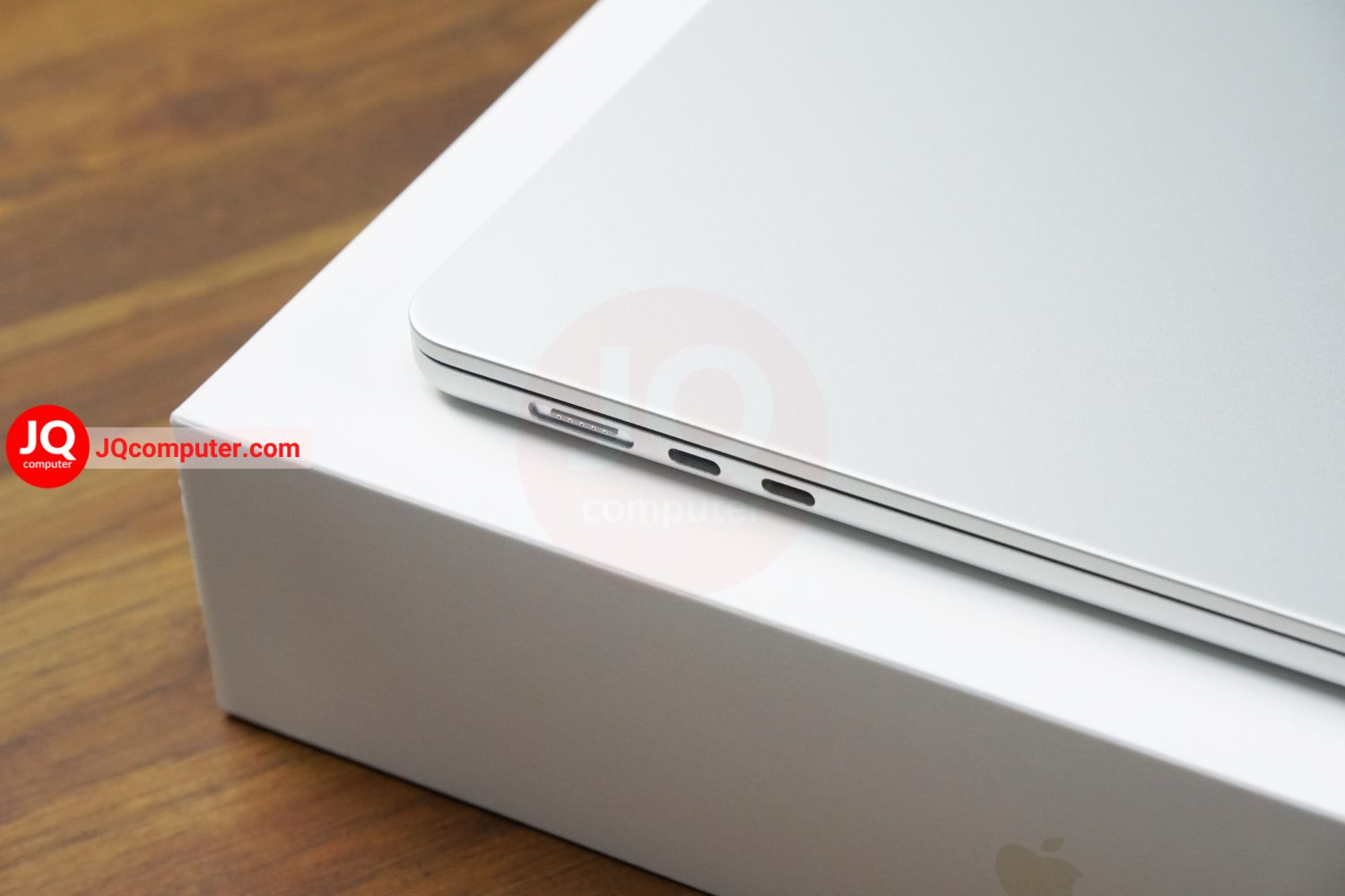 MacBook Air 15" 2023 / Apple M2 (Top) - Image 10