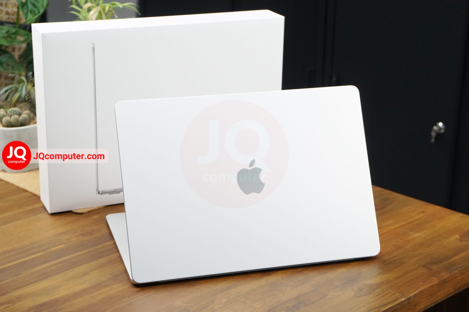 MacBook Air 15" 2023 / Apple M2 (Top) - Image 2