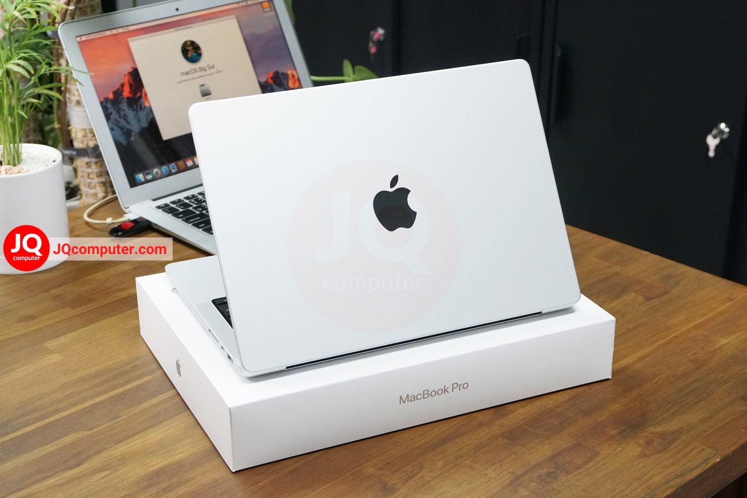 MacBook Pro 14" 2021 / Apple M1 Pro - Image 2