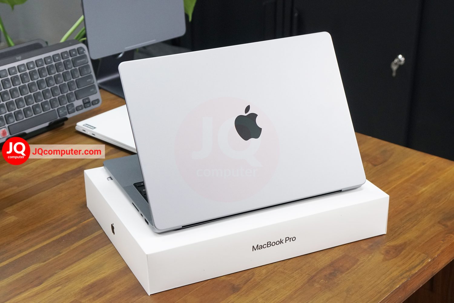 MacBook Pro 14" 2021 / Apple M1 Pro - Image 2