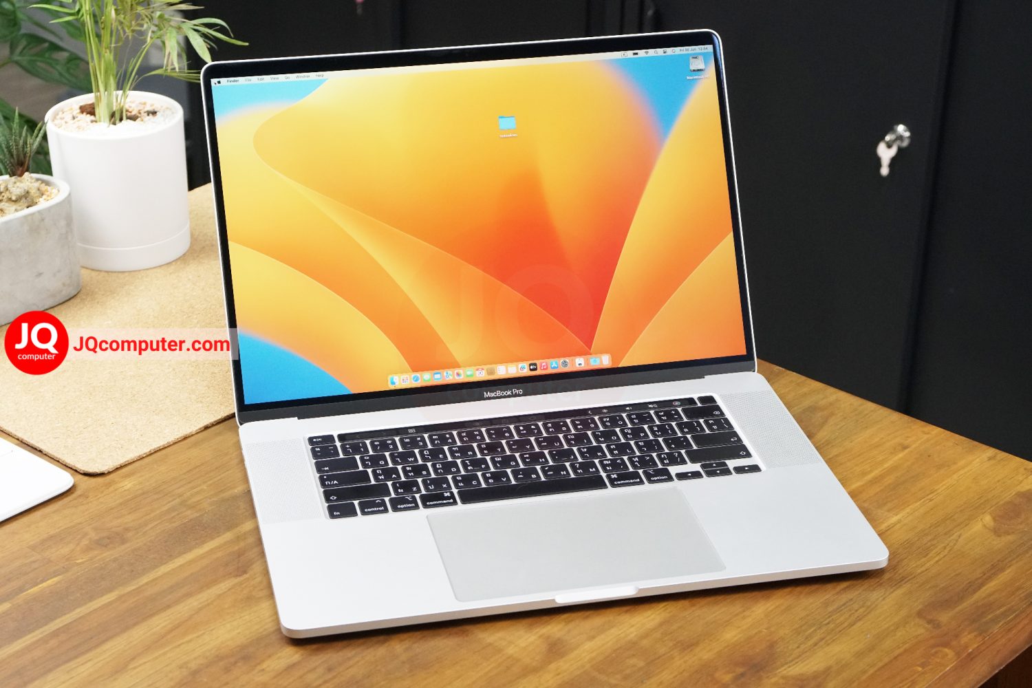 MacBook Pro 16" 2019 / Intel Core i9