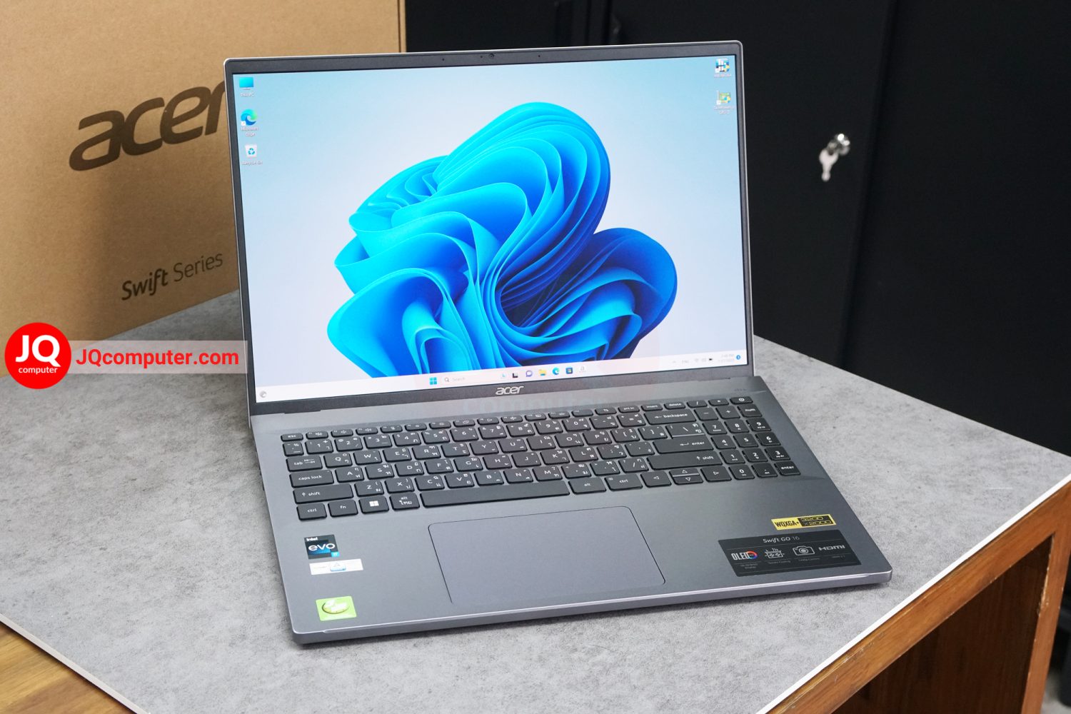 Acer Swift Go 16