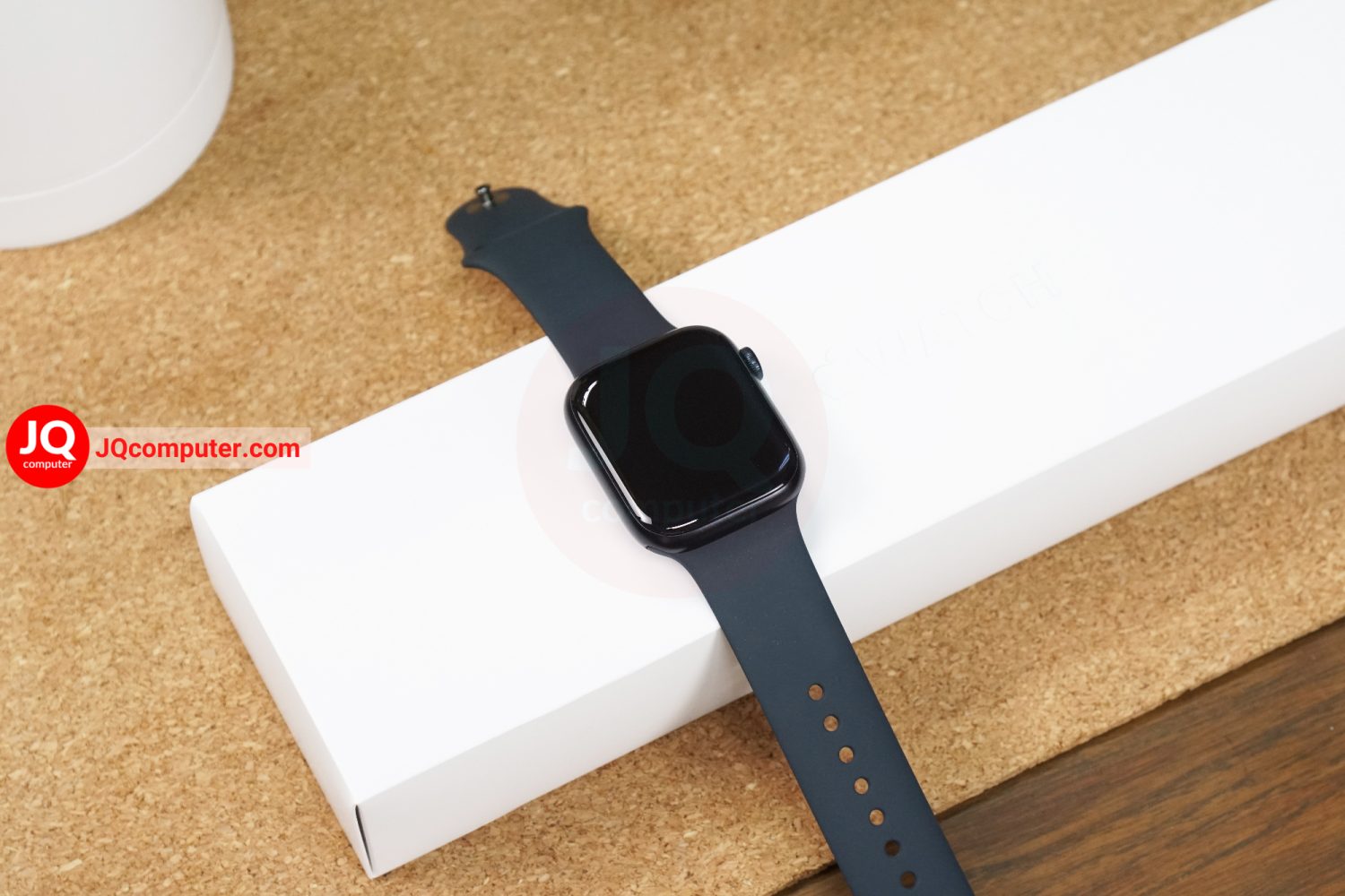 Apple Watch 8 GPS / 45 MM - Image 9