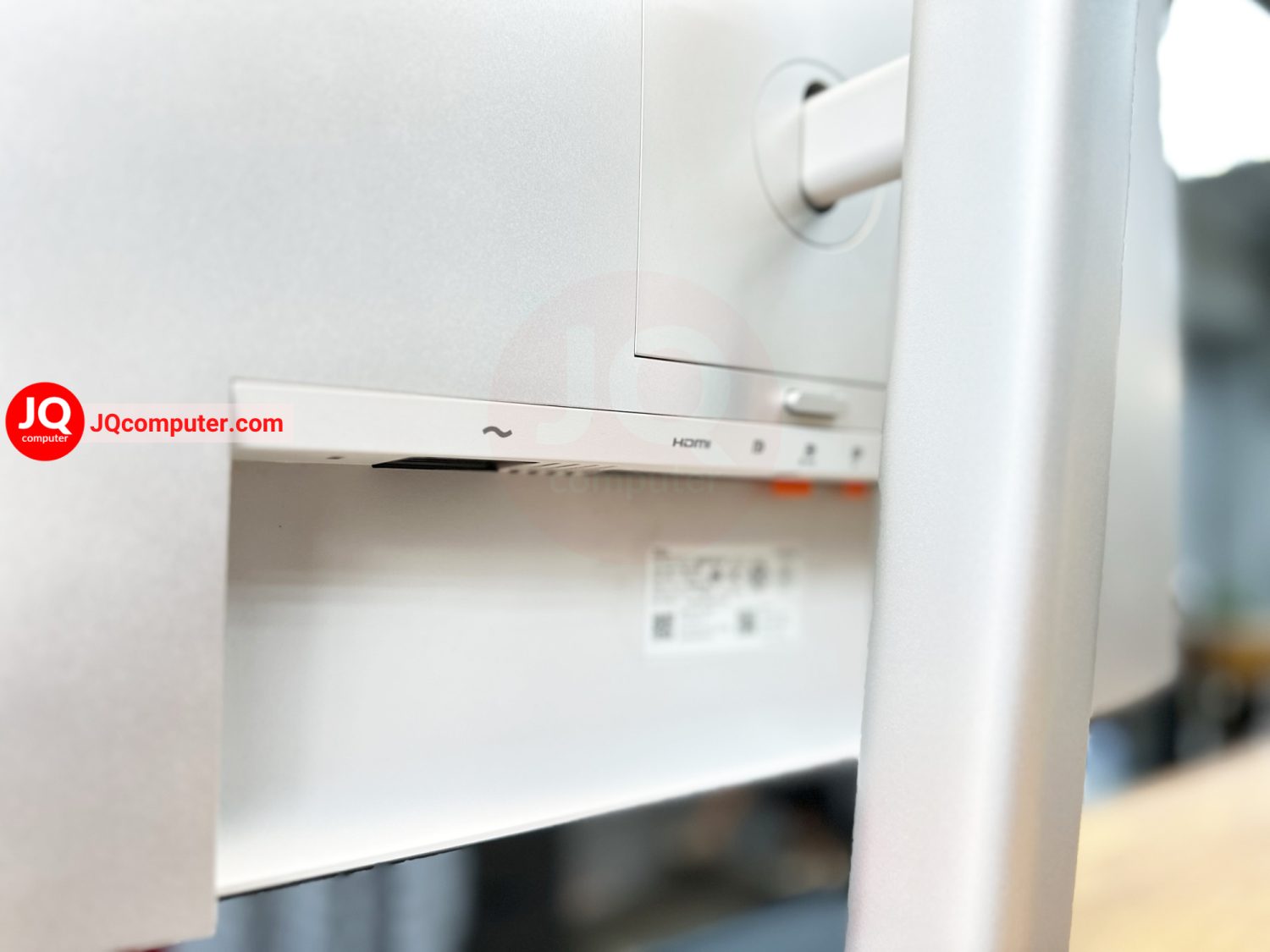 Dell UltraSharp 27" 4K USB-C - Image 4