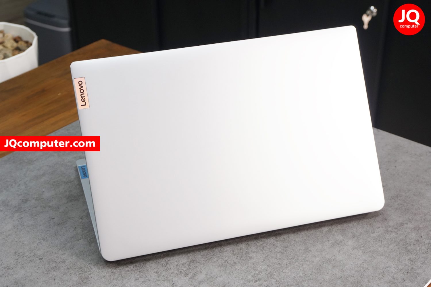 Lenovo Ideapad 1 - Image 2