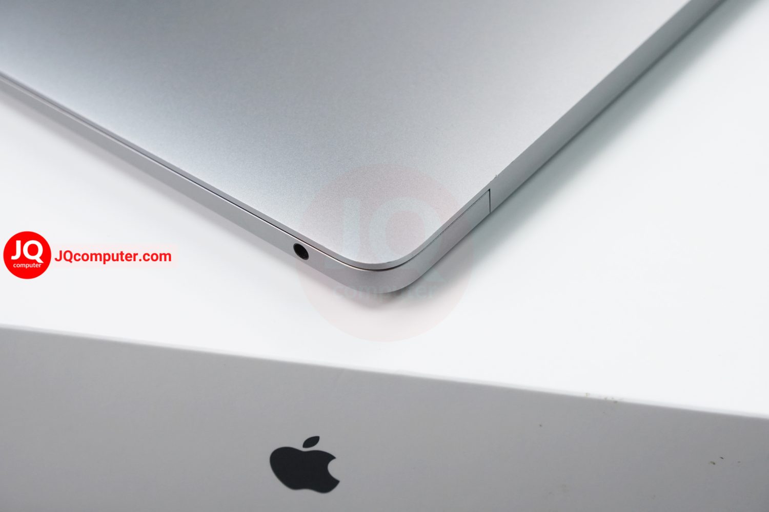 MacBook Air 13" Intel Core i5, 2020 - Image 14