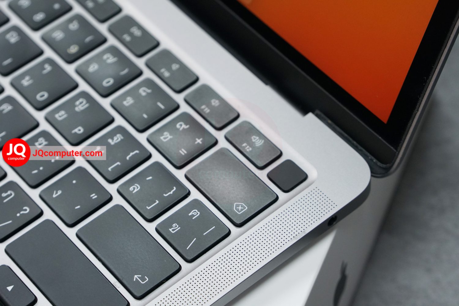 MacBook Air 13" Intel Core i5, 2020 - Image 5