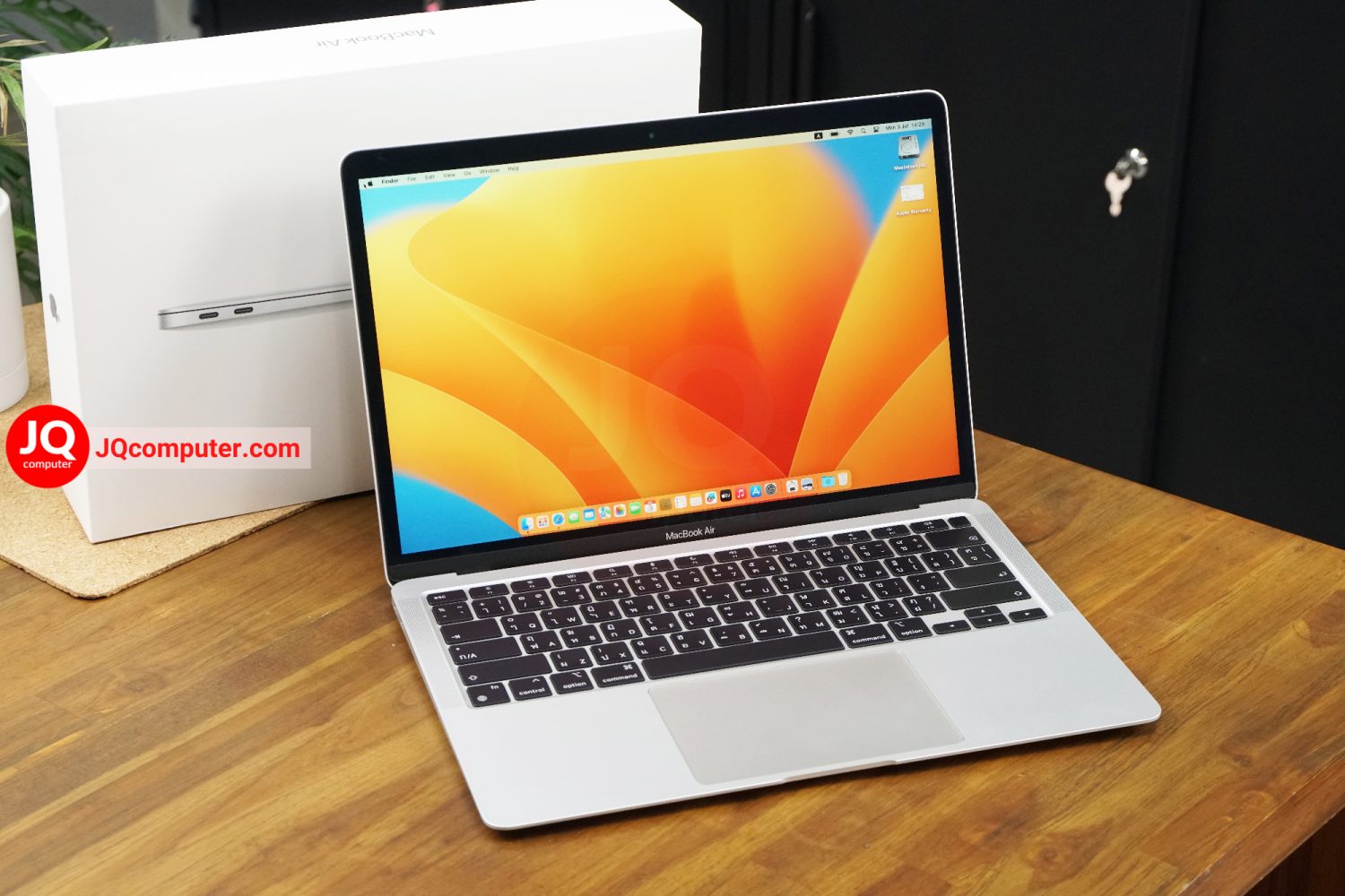 MacBook Air 13" 2020 / Apple M1