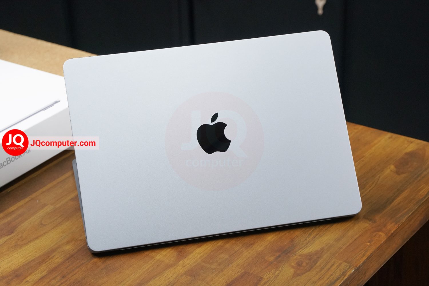 MacBook Air 13" 2022 / Apple M2 - Image 2