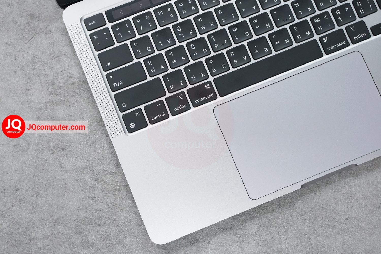 MacBook Pro 13" 2020 / Apple M1 (Top Spec) - Image 3
