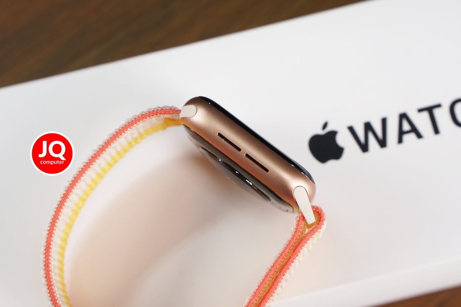 Apple Watch SE, Cellular,  40 MM. (1st Gen.) - Image 4