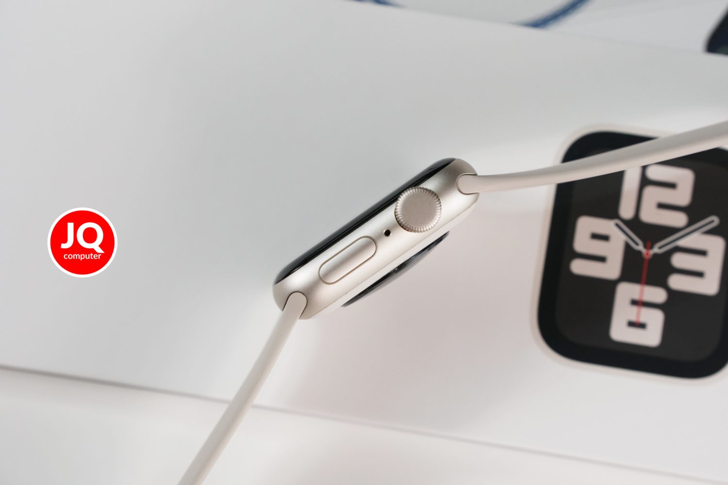 Apple Watch SE 2 GPS - Image 2