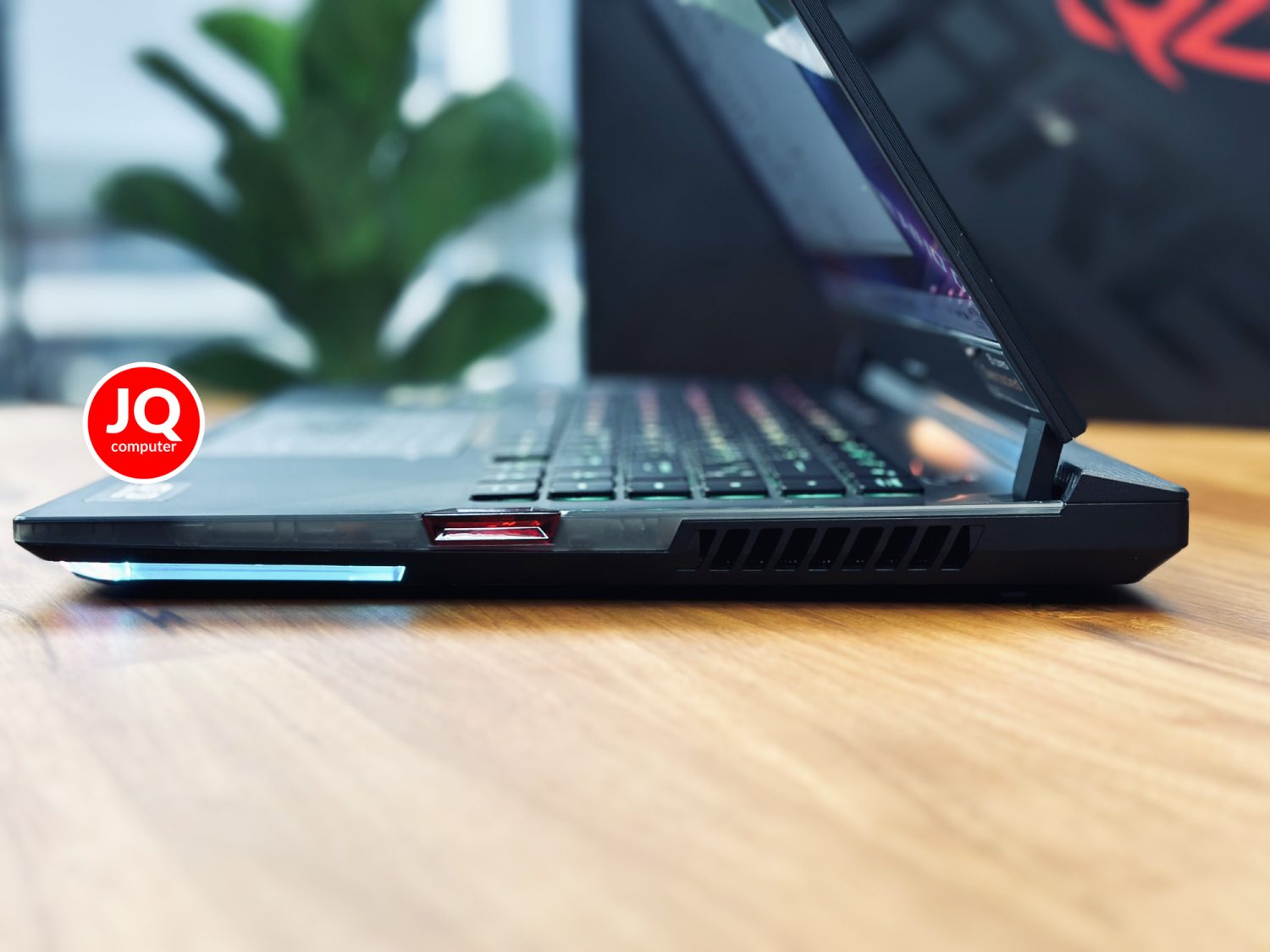 Asus ROG Strix Scar 15 - Image 17
