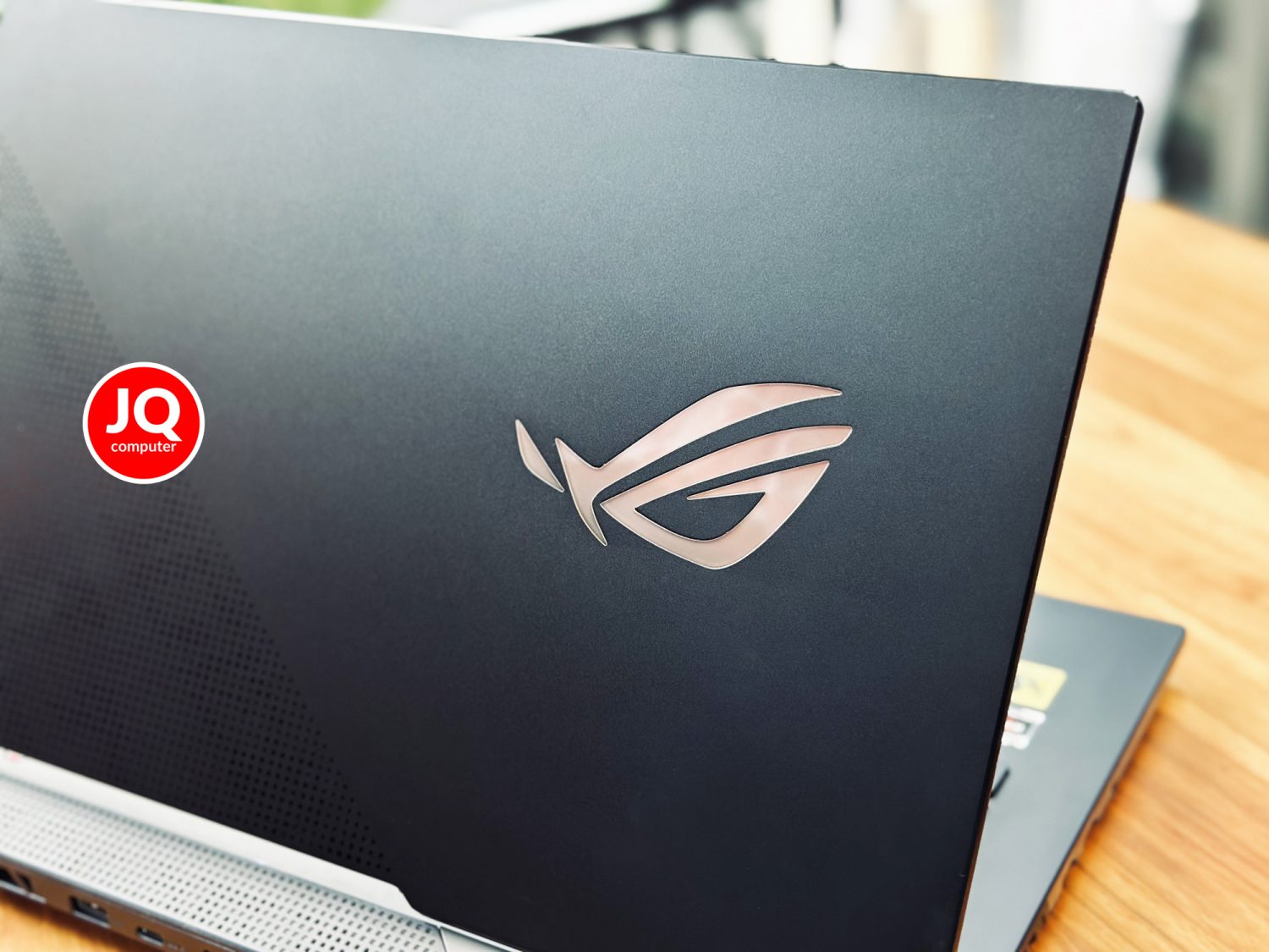 Asus ROG Strix Scar 15 - Image 20
