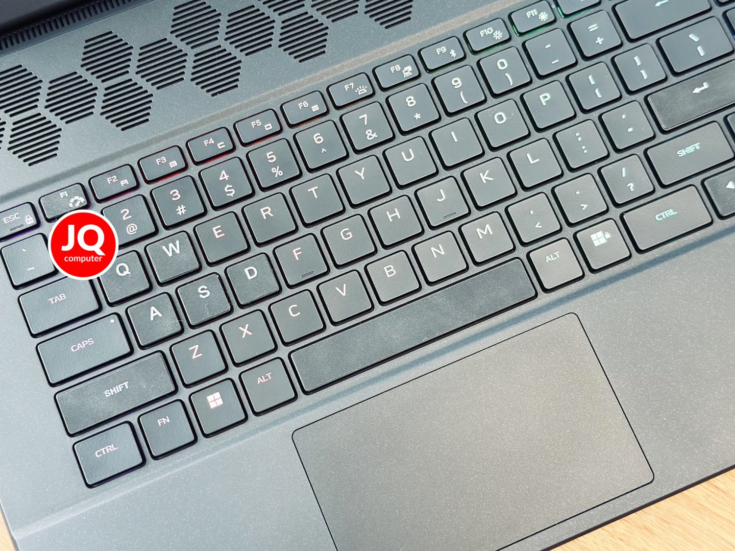Dell Alienware M16 R1 - Image 3