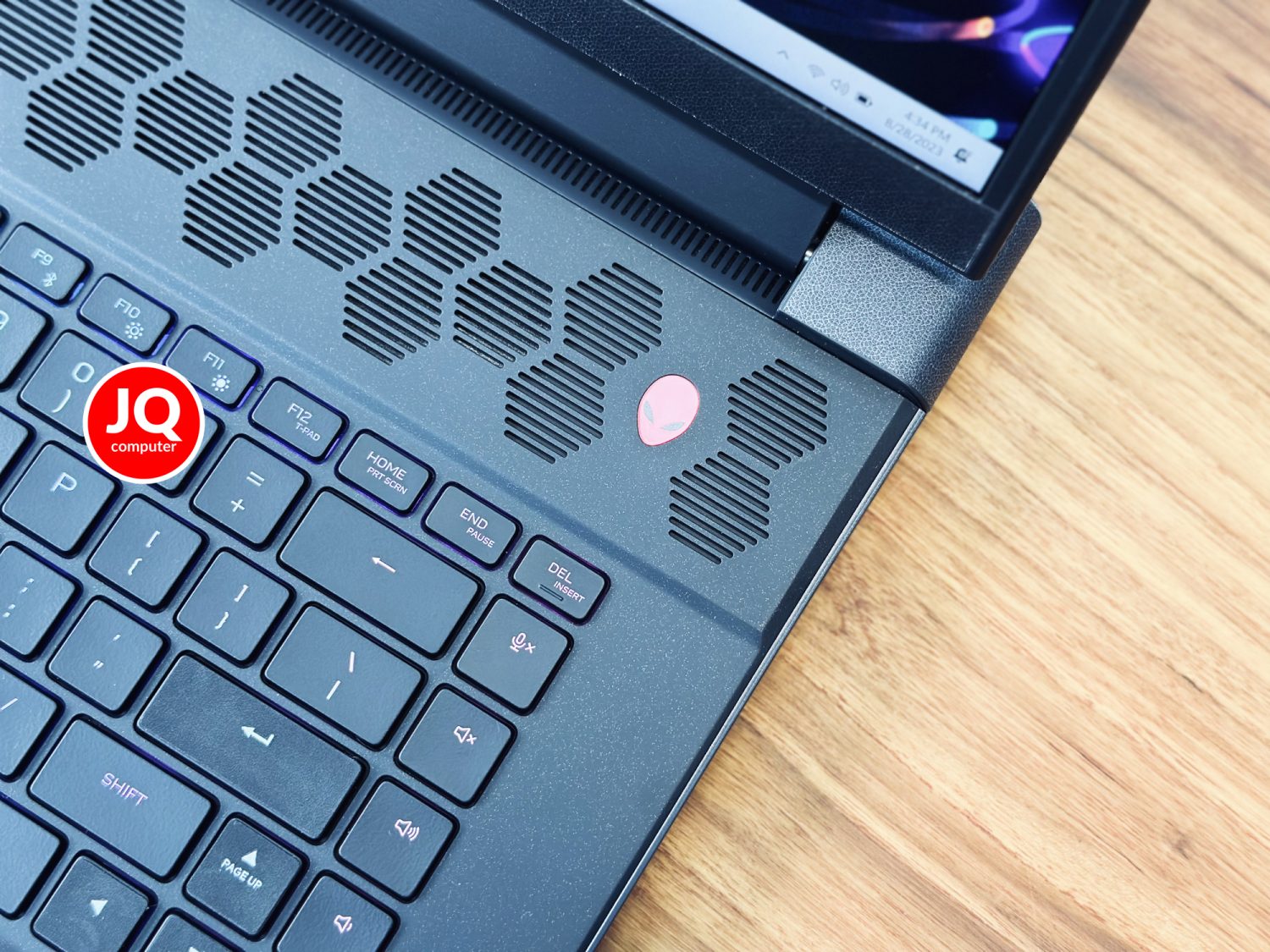 Dell Alienware M16 R1 - Image 4