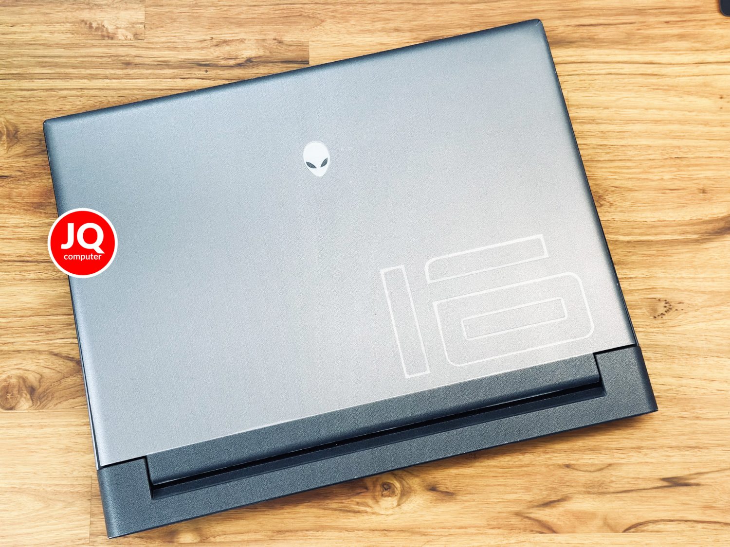 Dell Alienware M16 R1 - Image 21