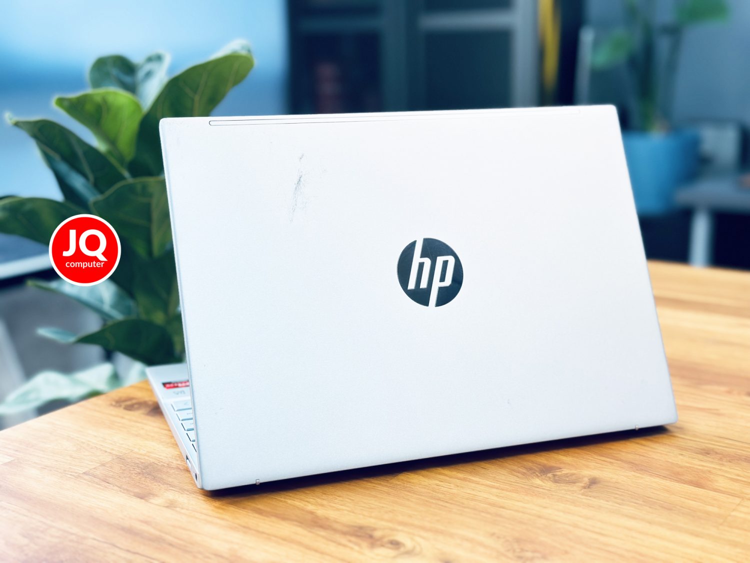 HP Pavilion Aero 13 - Image 2