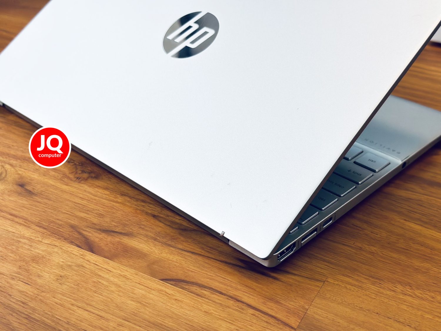 HP Pavilion Aero 13 - Image 17