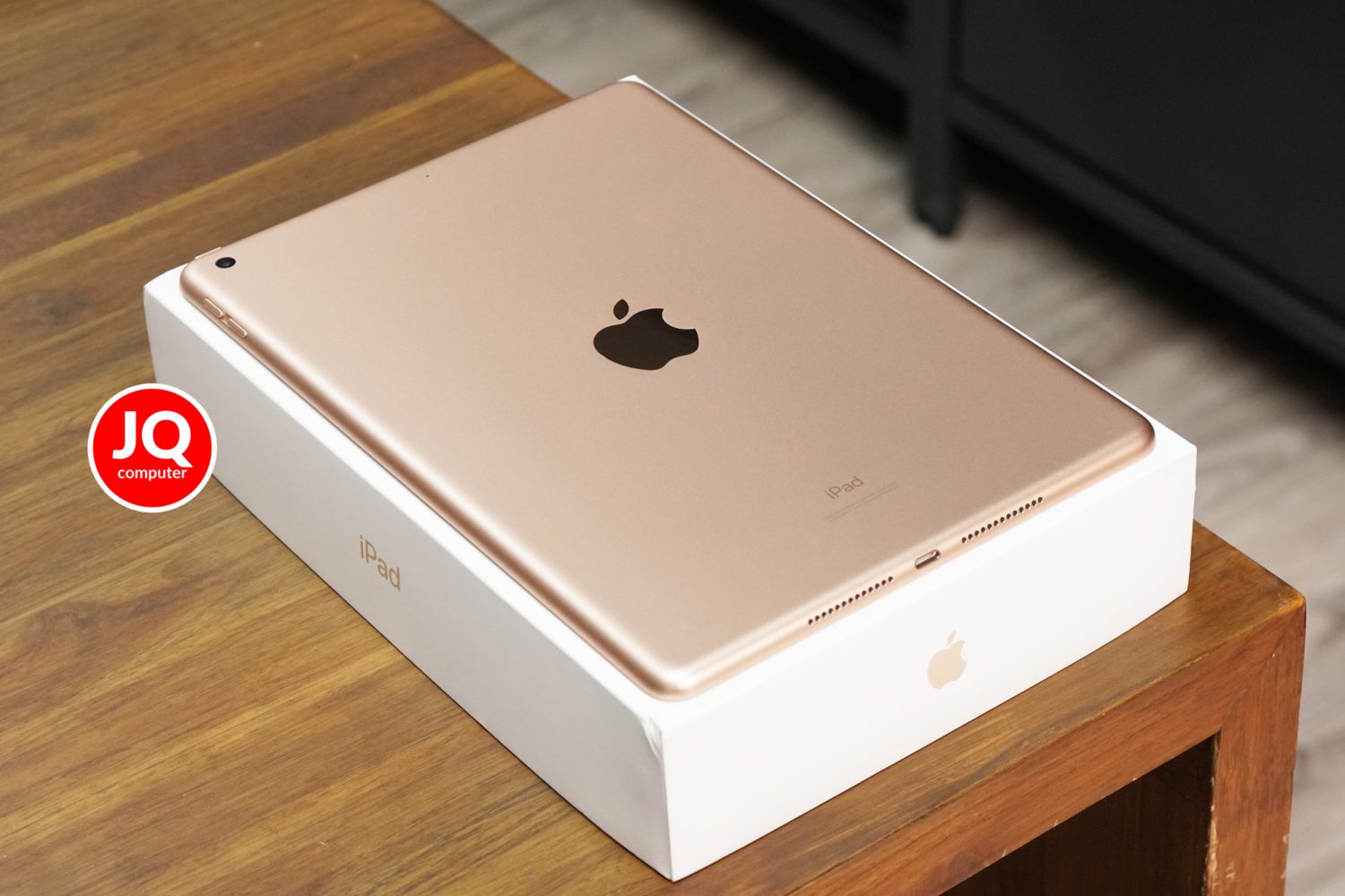 iPad 8, WiFi - Image 2