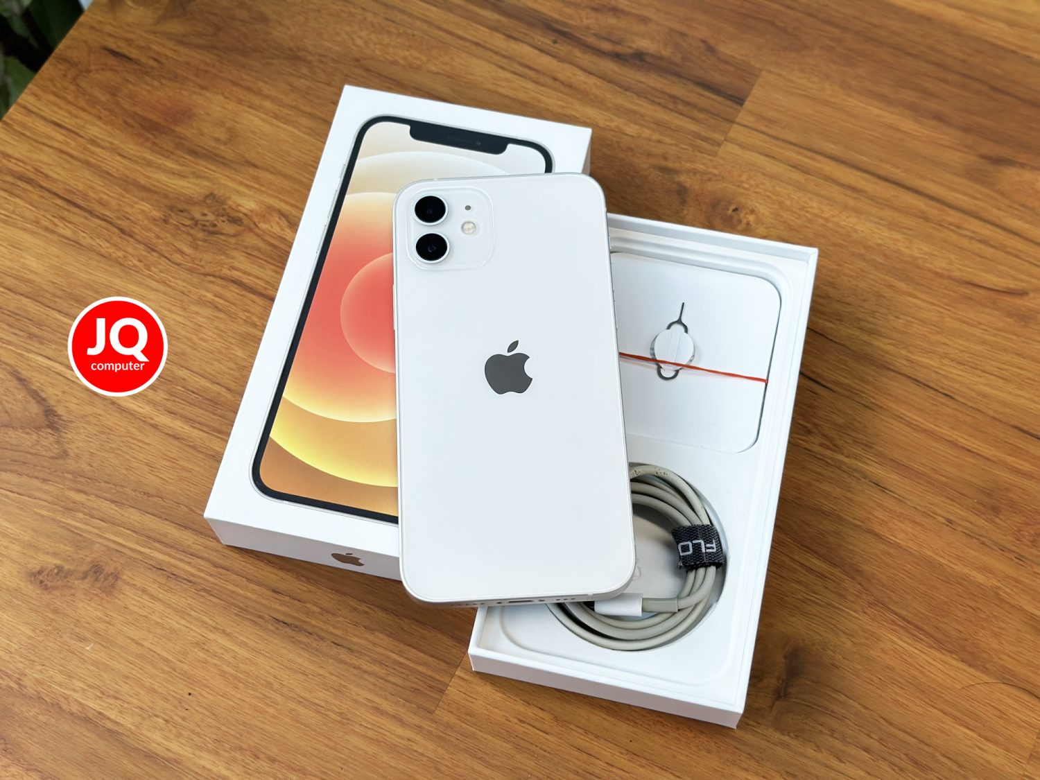 iPhone 12, 64 GB - Image 2