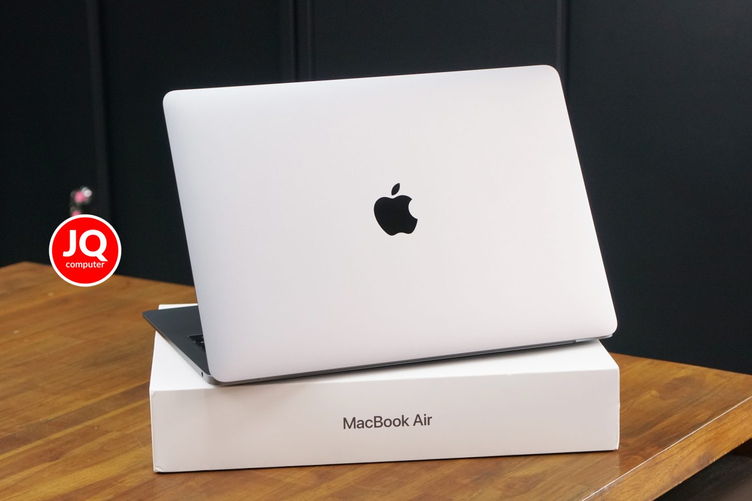 MacBook Air 13" Intel Core i5, 2019 - Image 2