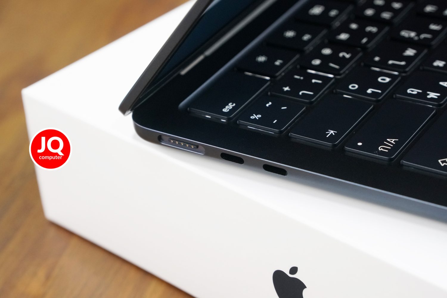 MacBook Air 13" Apple M2, 2022 (TOP-SPEC) - Image 13