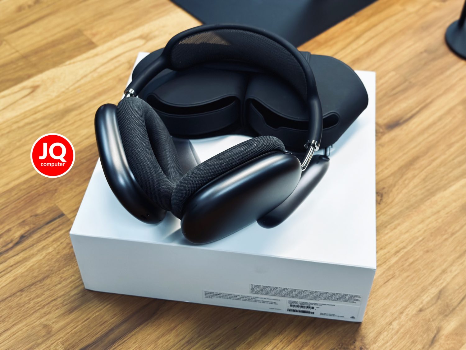 Apple AirPods Max - Image 10