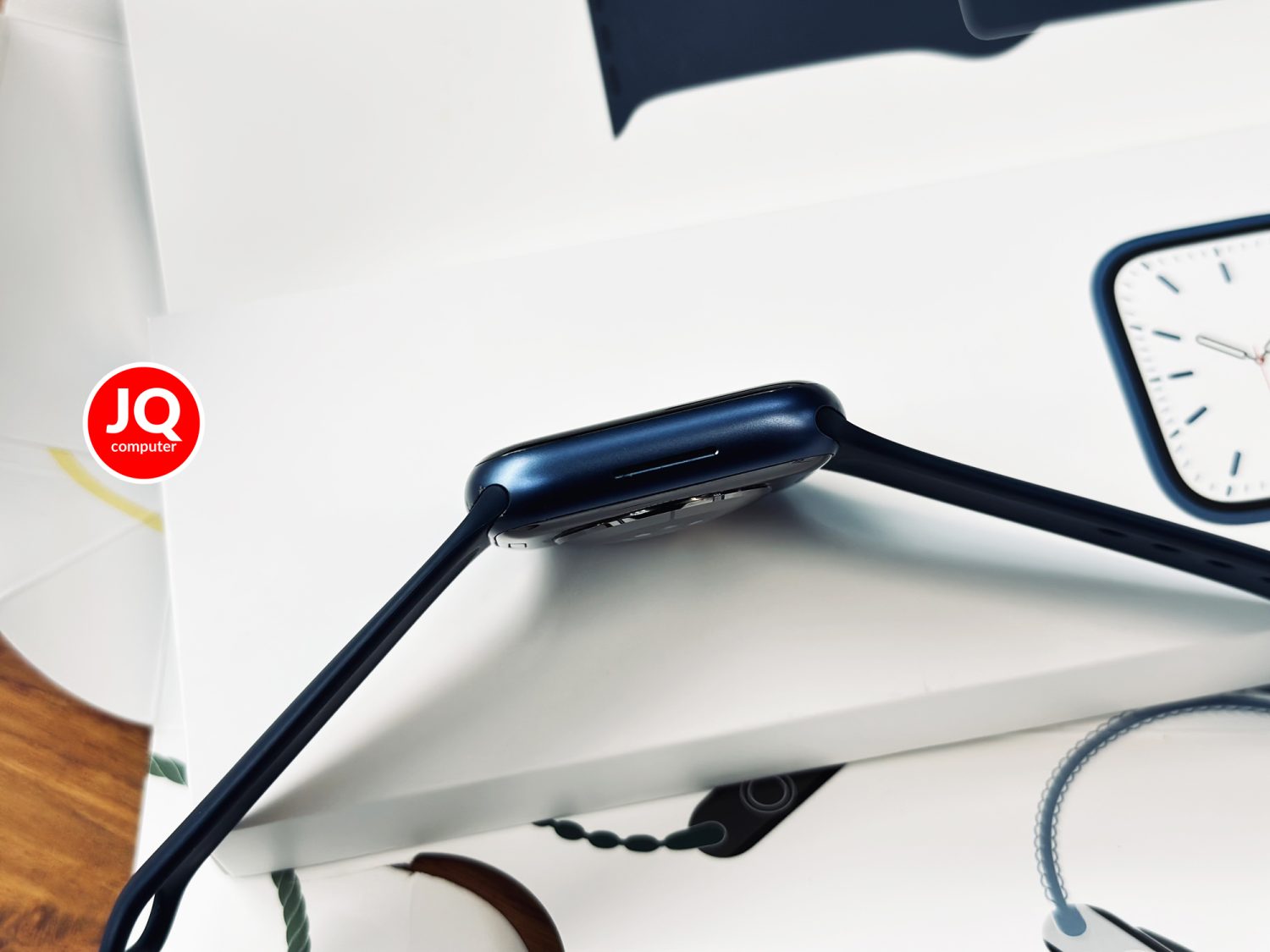 Apple Watch 7 GPS, 45 MM. - Image 4