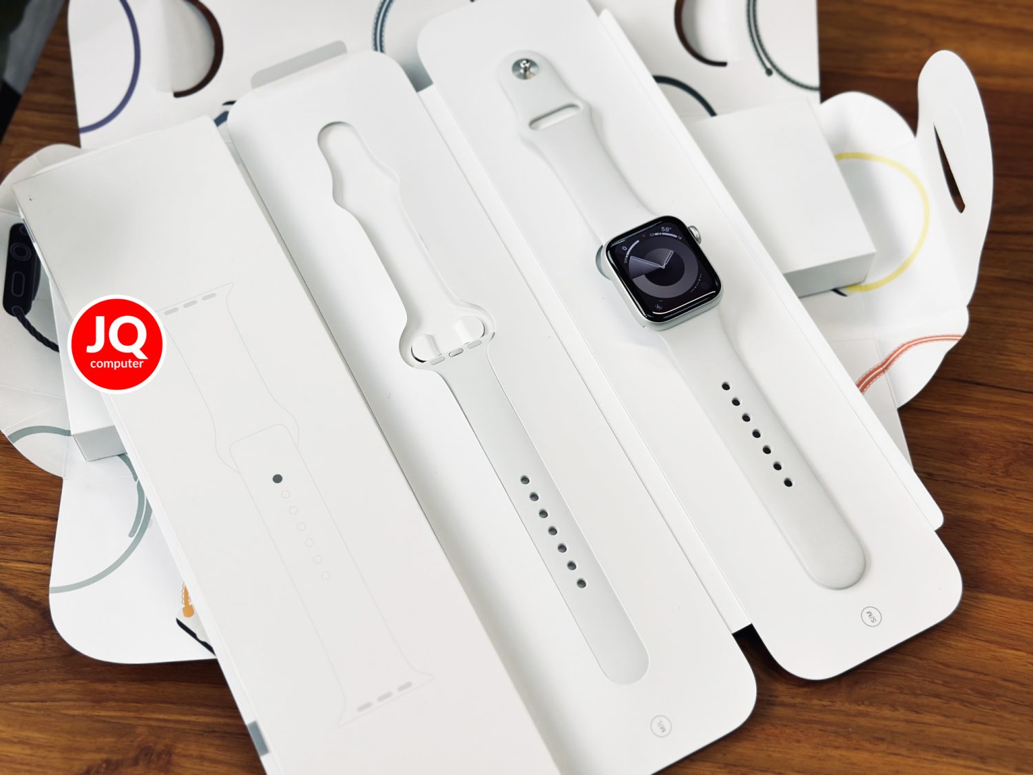 Apple Watch SE 2 GPS - Image 7