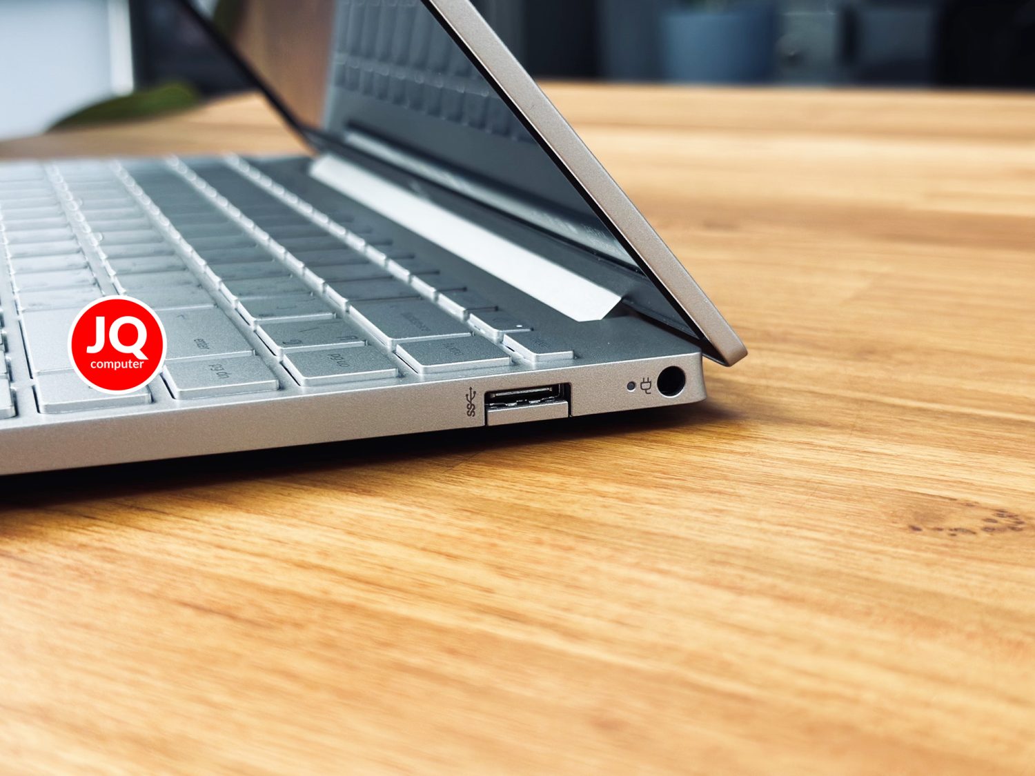 HP Pavilion Aero 13 - Image 9