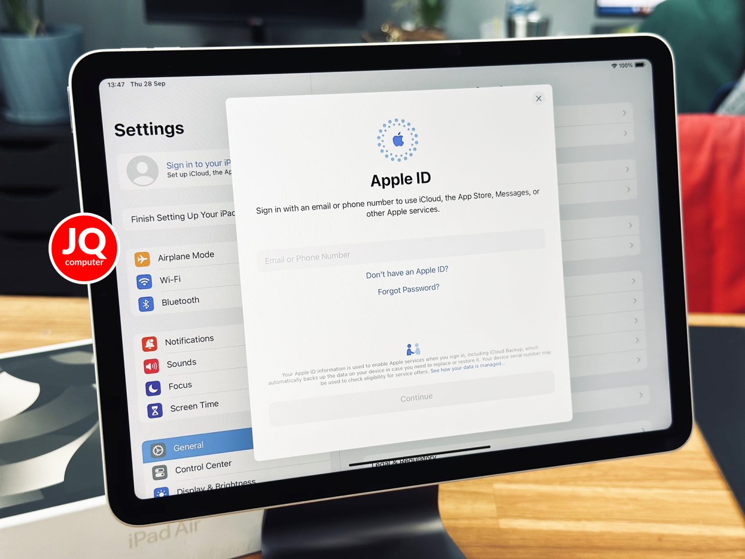 iPad Air 5, Apple M1, WiFi - Image 2