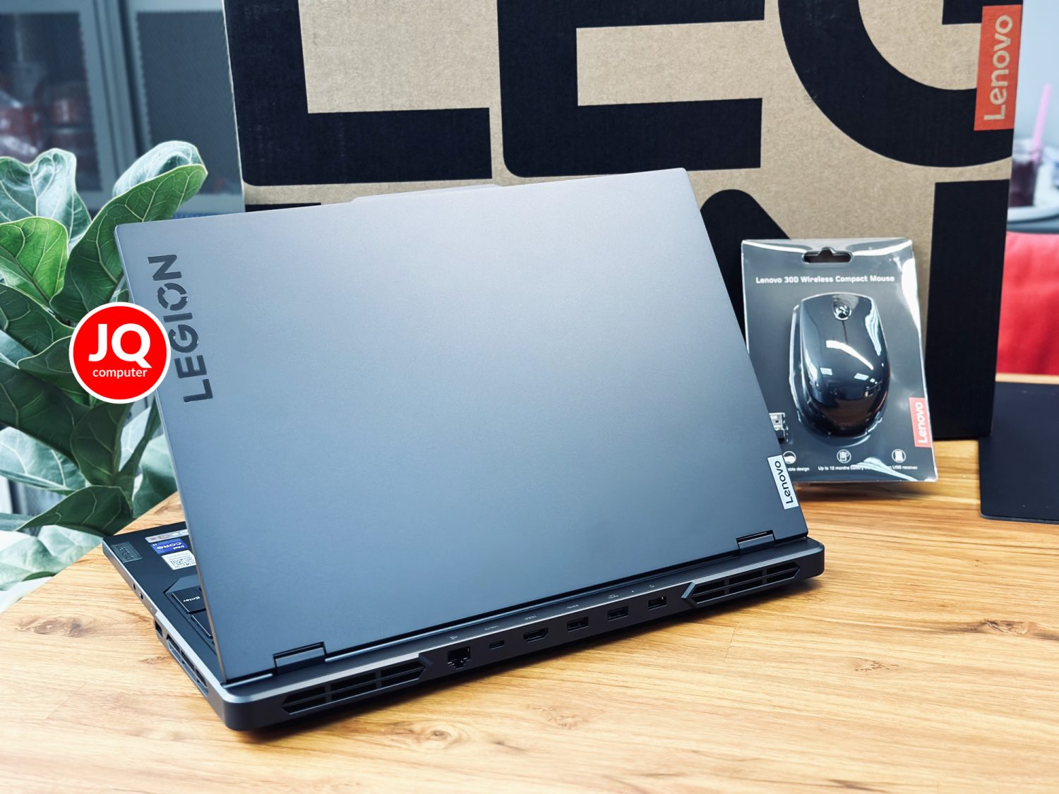 Lenovo Legion Pro 5 - Image 2