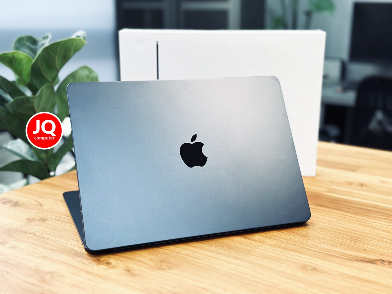 MacBook Air 13" Apple M2, 2022 - Image 2