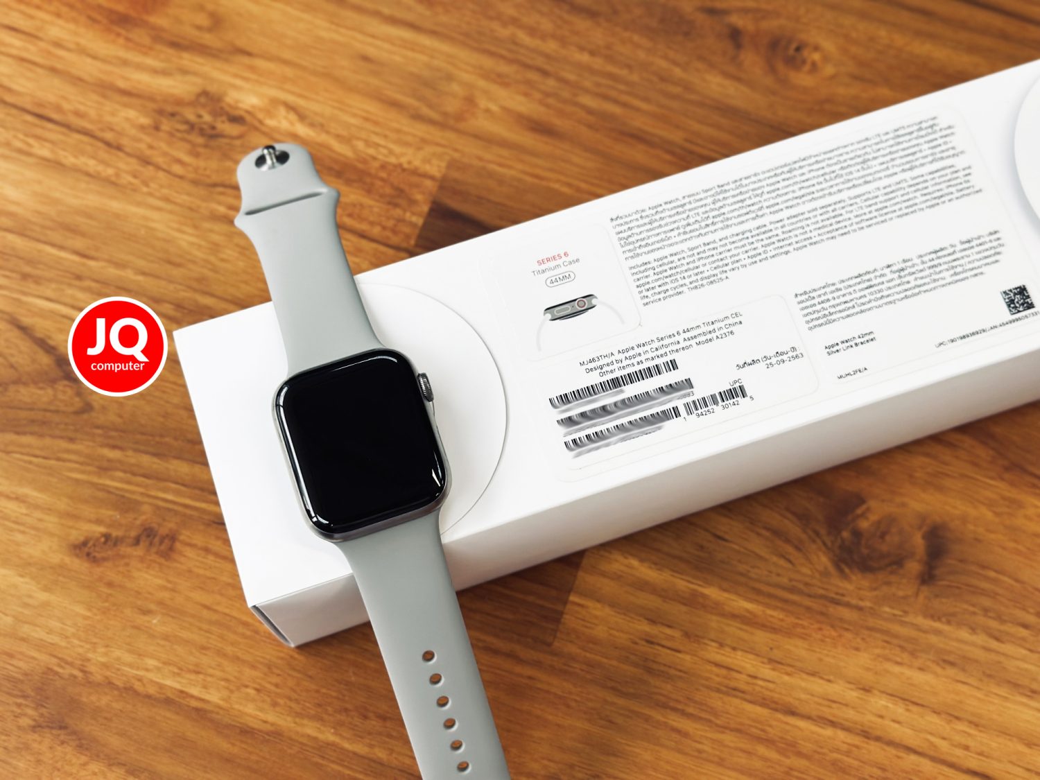 Apple Watch Series 6 Titanium - Image 9