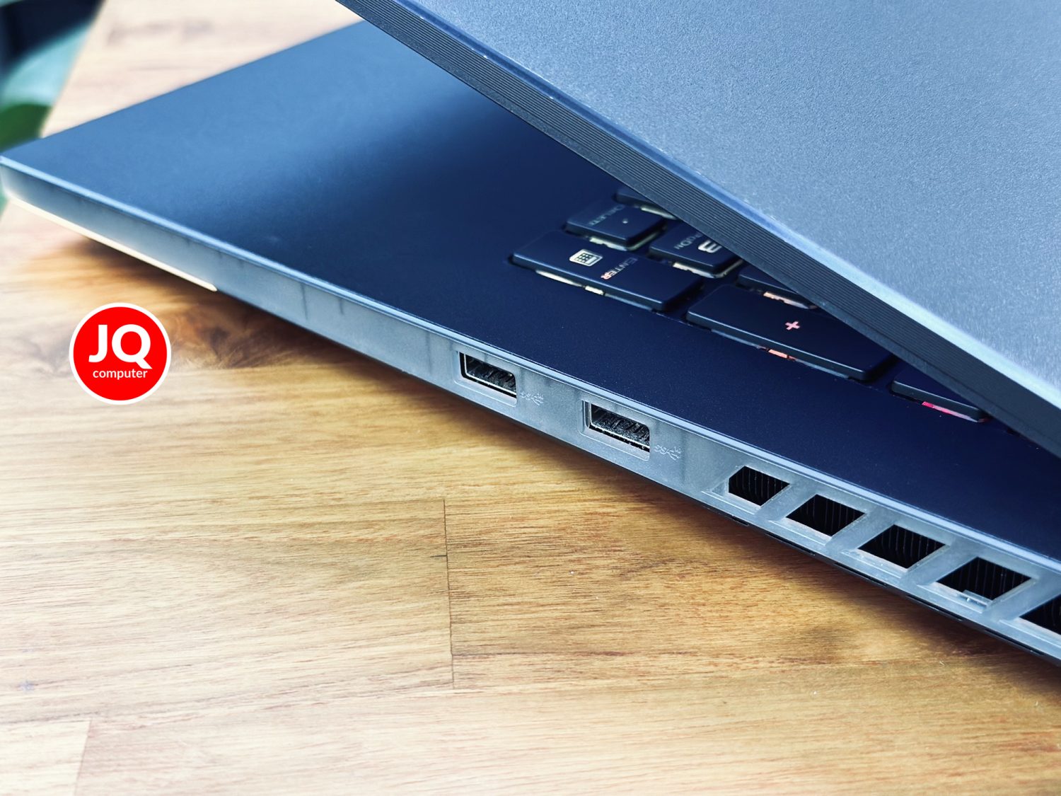 Asus ROG Strix Scar 18 - Image 16