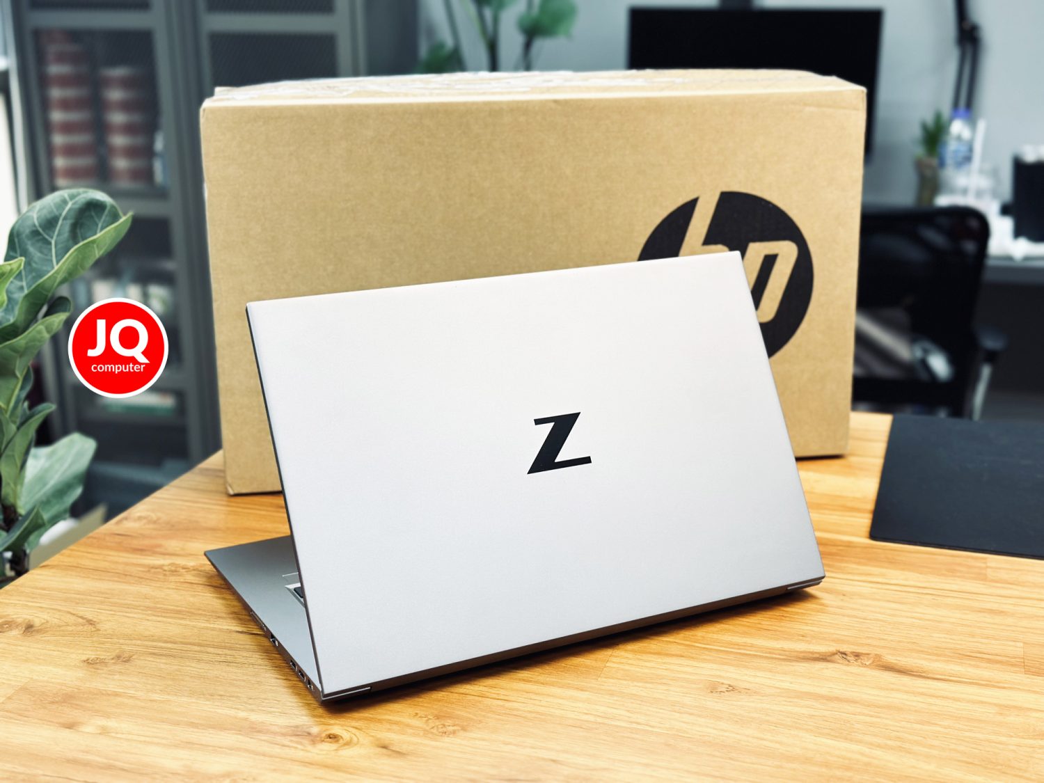 HP ZBook Studio 15 G8 - Image 2